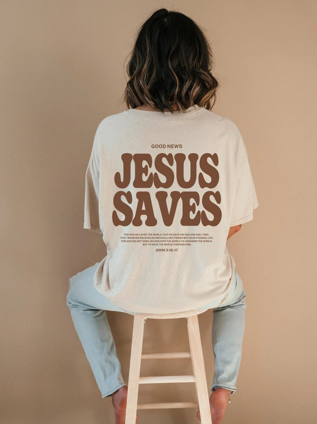 Jesus saves tee biege